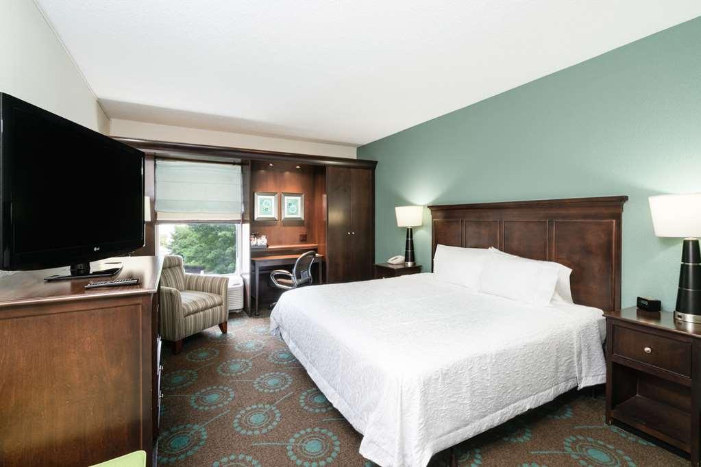 Hampton Inn & Suites מורסוויל חדר תמונה